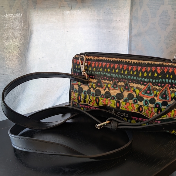 Sakroots Bohemian Black and Pink Wallet with Intricate Design - Picture 4 of 4